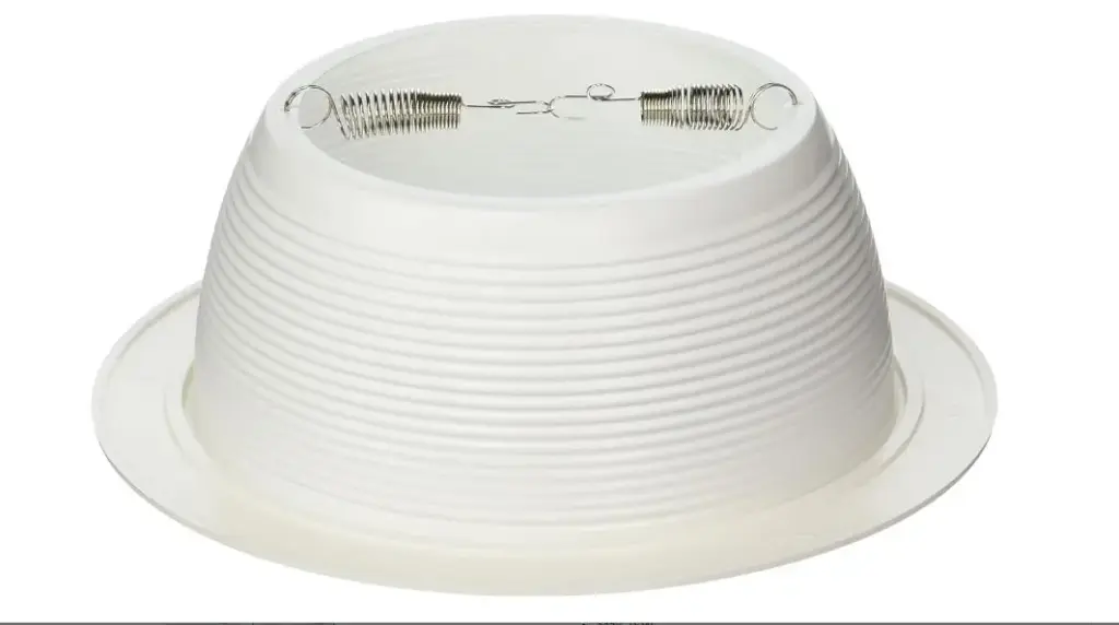 501/WH-27   12/24 PK ALL WHITE- BAFFLE R30