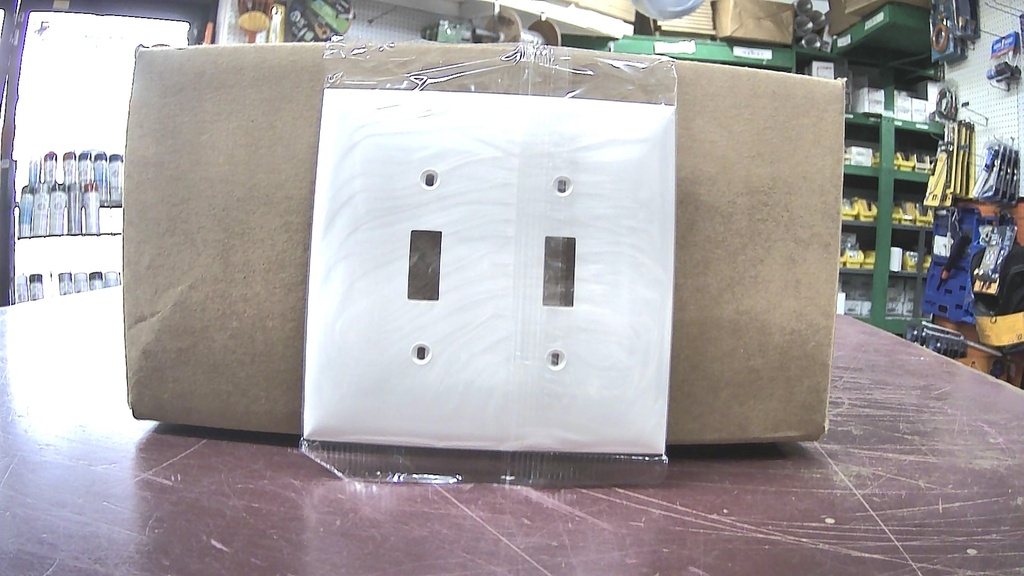 90872M   2G SWIT PLATE WHT MID