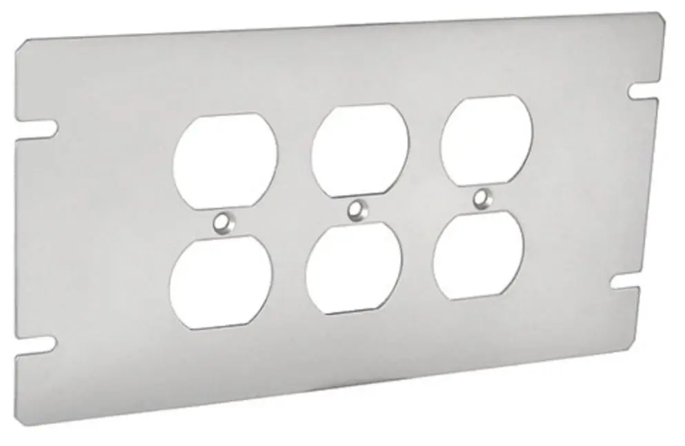 10123  3 GANG DUPLEX COVER METAL