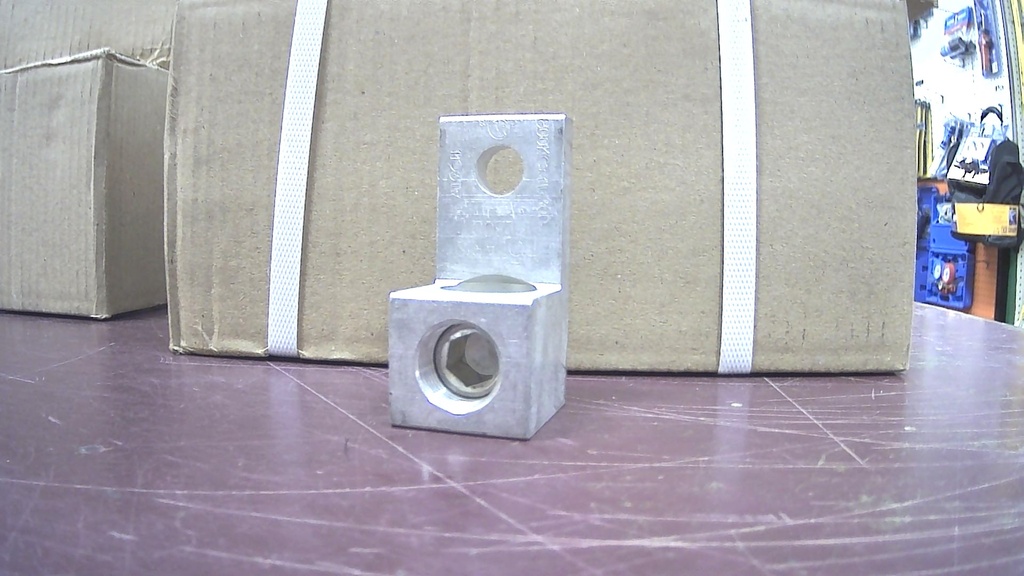 90728   ALUM 1 COND 1 HOLE #800MCM 300MC