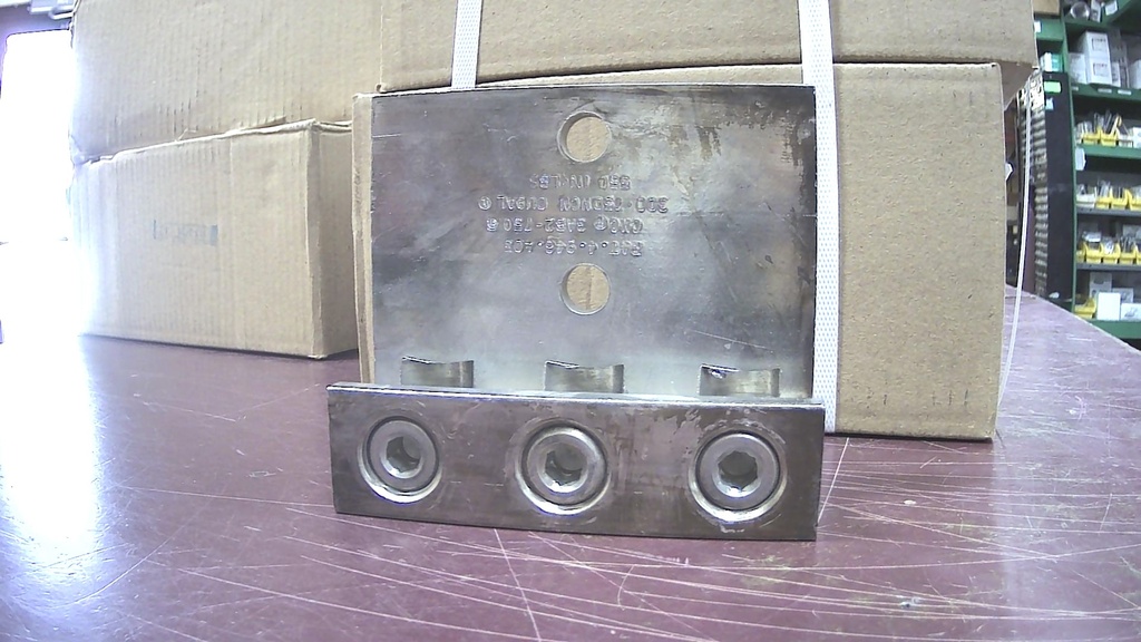 ALUM 3 COND 2 HOLE #300-750MCM