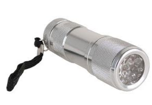 BRFC4412    ALUM FLASHLIGHT 12LED 3AA BAT