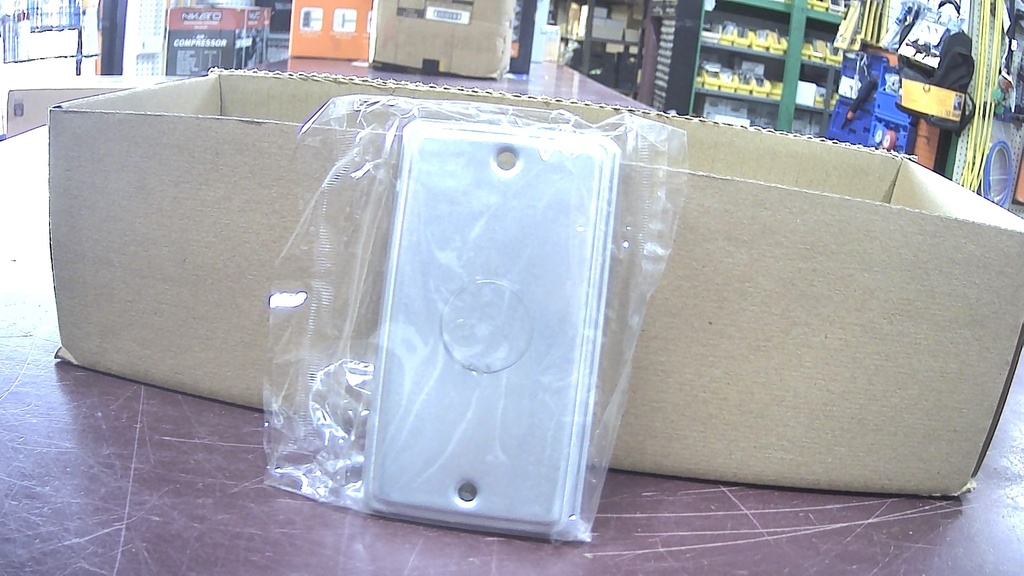 10005 BLACK COVER  2''x4''  METAL NK0 1/2 NK01/2