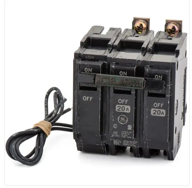 THQB2120ST1  BREAKER 2P. 20A. 240VAC  10KAIC  BOLTON  SHUNTRIP G/E