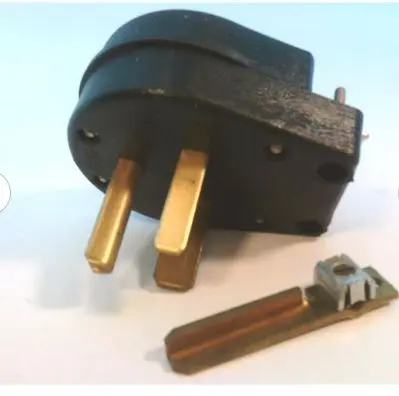 41-BOX  EAGLE 41BOX DISCONTINUED BY MANUFACTURER UNIVERSAL ANGLE PLUG VINYL 30 AMP / 125V W/ "L" BLADE 50 AMP / 125V W/ FLAT BLADE 2 POLE 3 WIRE 