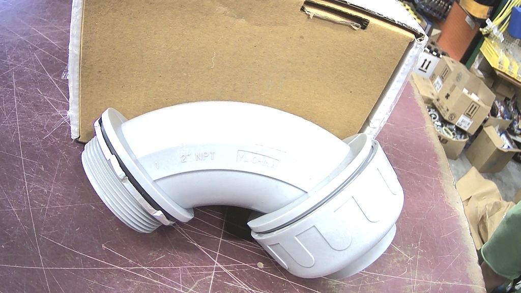9496  L/T .N/M.CONN.ANGLE 2"
