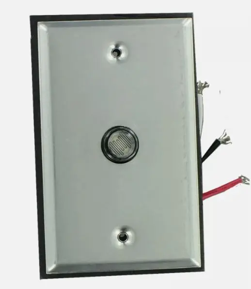 30855 PHOTOCELL MULBERRY 120V  Photo Control and 1-Gang Aluminum Cover & Gasket