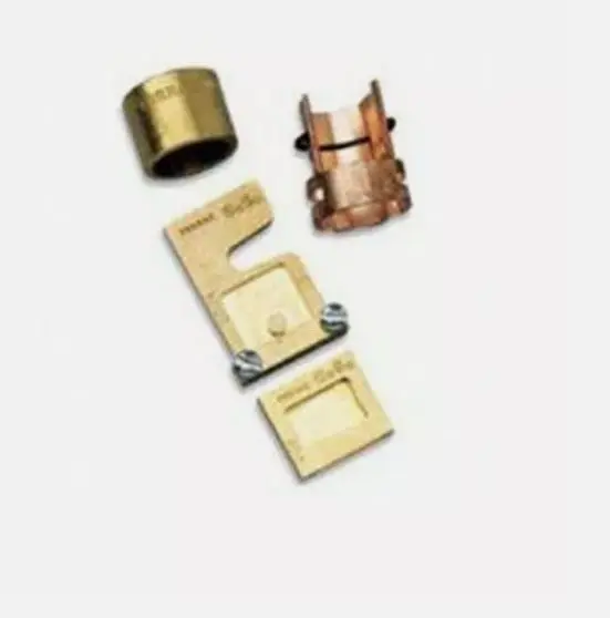 132FZ  NO.213  REDUCER 30A/ 100A250V FUSE