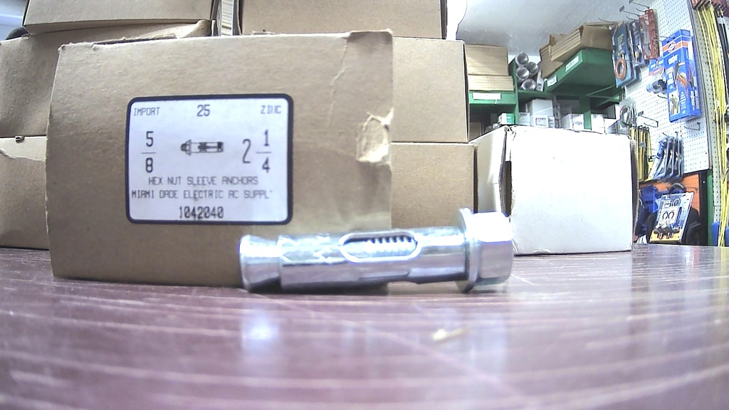 KR21 1042040   SLEEVE ANCHOR 5/8X2-1/4