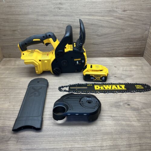 MOTOSIERRA COMPACTA SIN ESCOBILLAS 5AH  12'',20V MAX  DCCS620P1