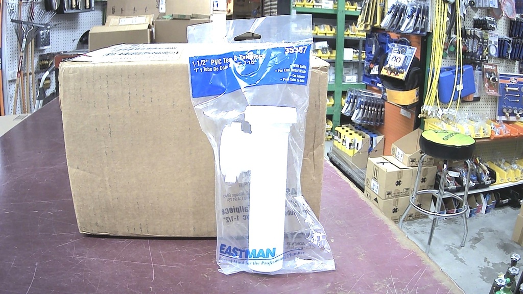 35387   1-1/2 PVC TEE & TAILPIECE PARA FREGADERO