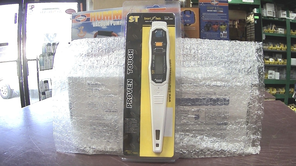 SDP-300   DIGITAL CLAMP MULTIMETER