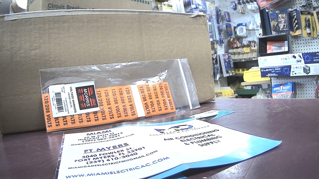 21322 VOLTAGE MARKERS 120/208VOLTS
