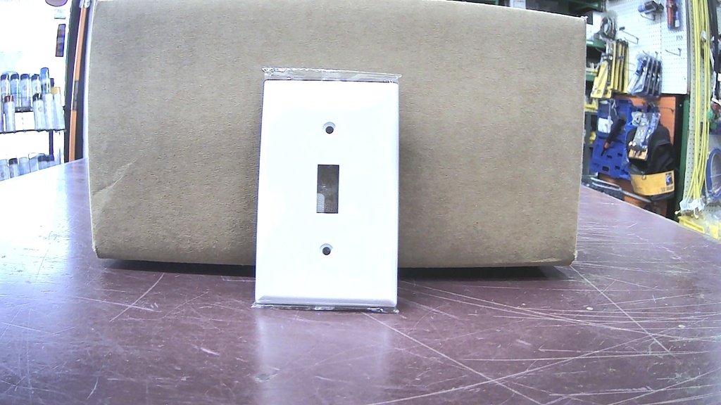 32071 THERMOPLASTIC WHITE 1 GANG TOGGLE