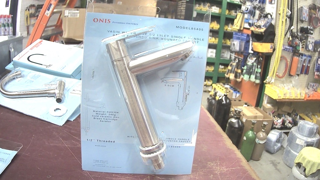 85405  VASIN WATER TAP 1/2'' INLET SINGLE HANDLE SATIN FINISHER SINK MOUNTED FAUCET 