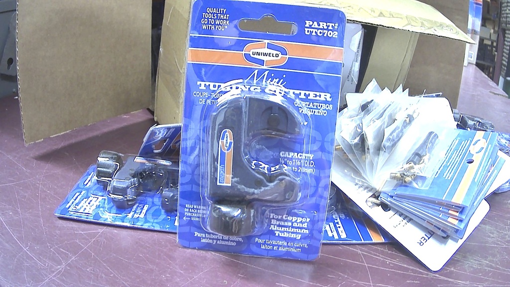 [UTC702] UTC702  TUBING CUTTER 1/8'' TO 1-1/8'' 