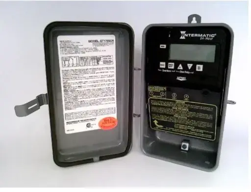 [ET1705CR] ET1705CR   TIMER 7-DAY 24-HOUR 30AMP TIMER SUPPLY 120/208/240/277VAC 60HZ SPST ELECTRONIC TIMESWITCH FACTORY WARRANTY MAY NOT APPLY. RADWELL 