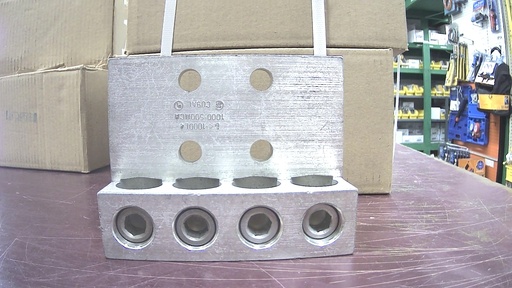 [90880] ALUM 4 COND 4 HOLE 1000MCM-500MCM
