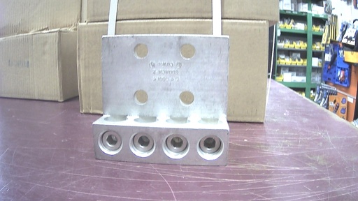 [90874] ALUM 4 COND 4 HOLE 350MCM-6SOL