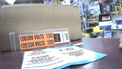 [21320] 21320  VOLTAGE MARKER 120/208V