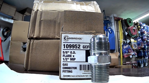[109952] GAS CONNECTOR FITTING 5/8''O.D.FLAREX 1/2 MIP 109952